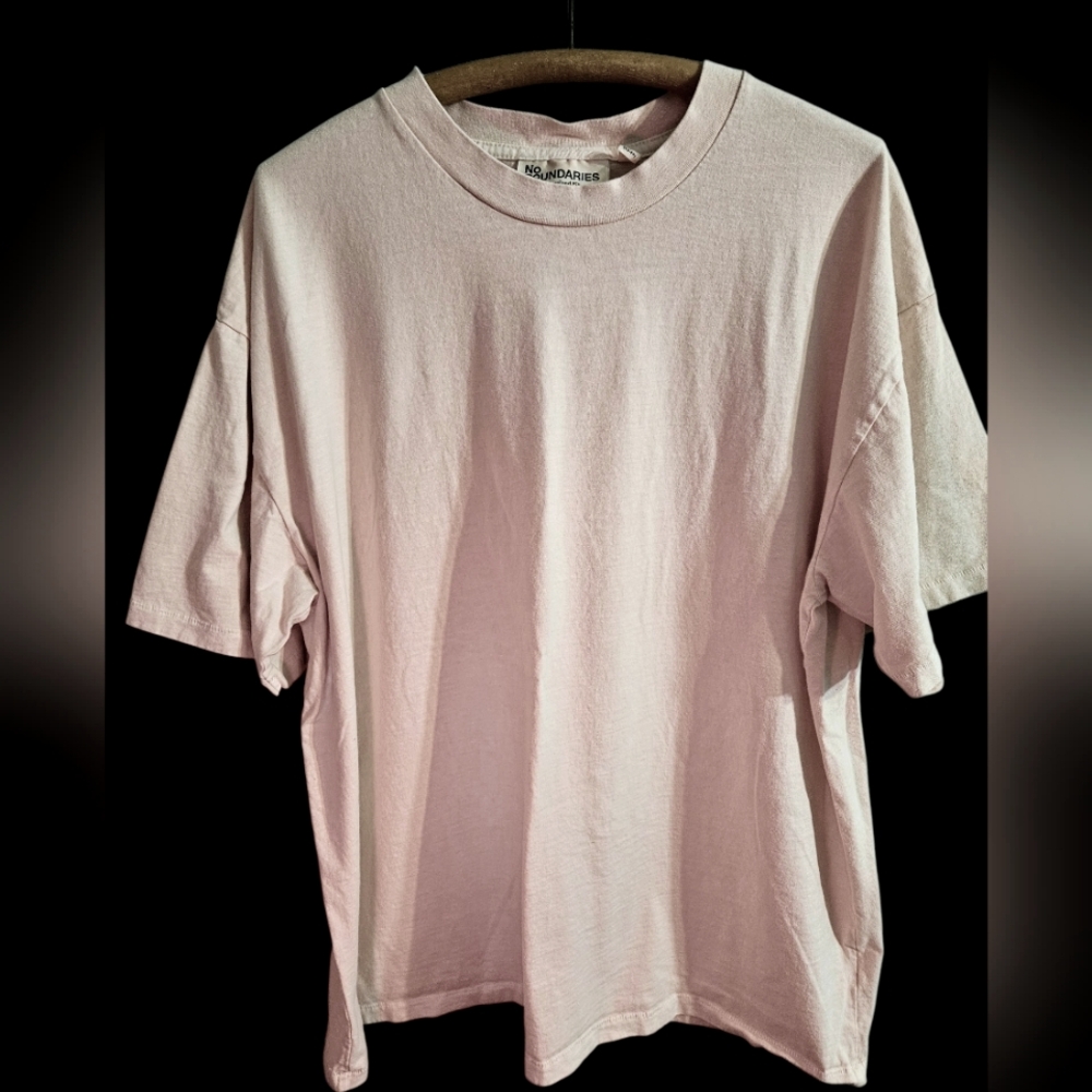 No Boundaries Men's Large (42-44) Pink Short-Sleeved Tee